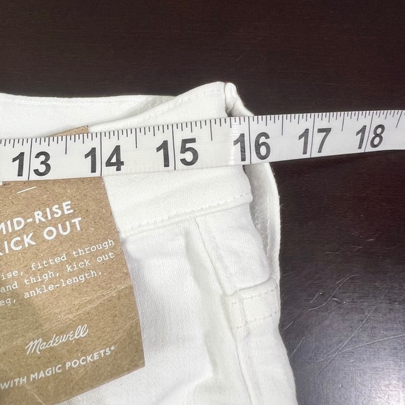 Madewell Mid Rise Kick Out Crop Jeans White Denim Size 29 Tall Classic - Picture 8 of 16